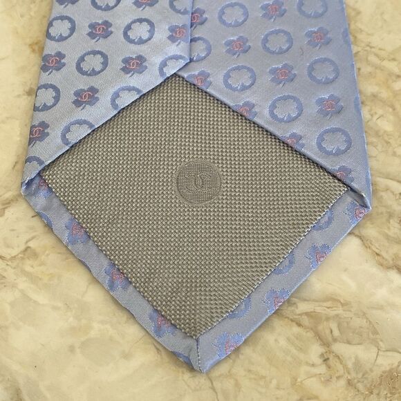 Chanel CC Logo Four Leaf Clover 100% Silk Tie - Picture 8 of 13